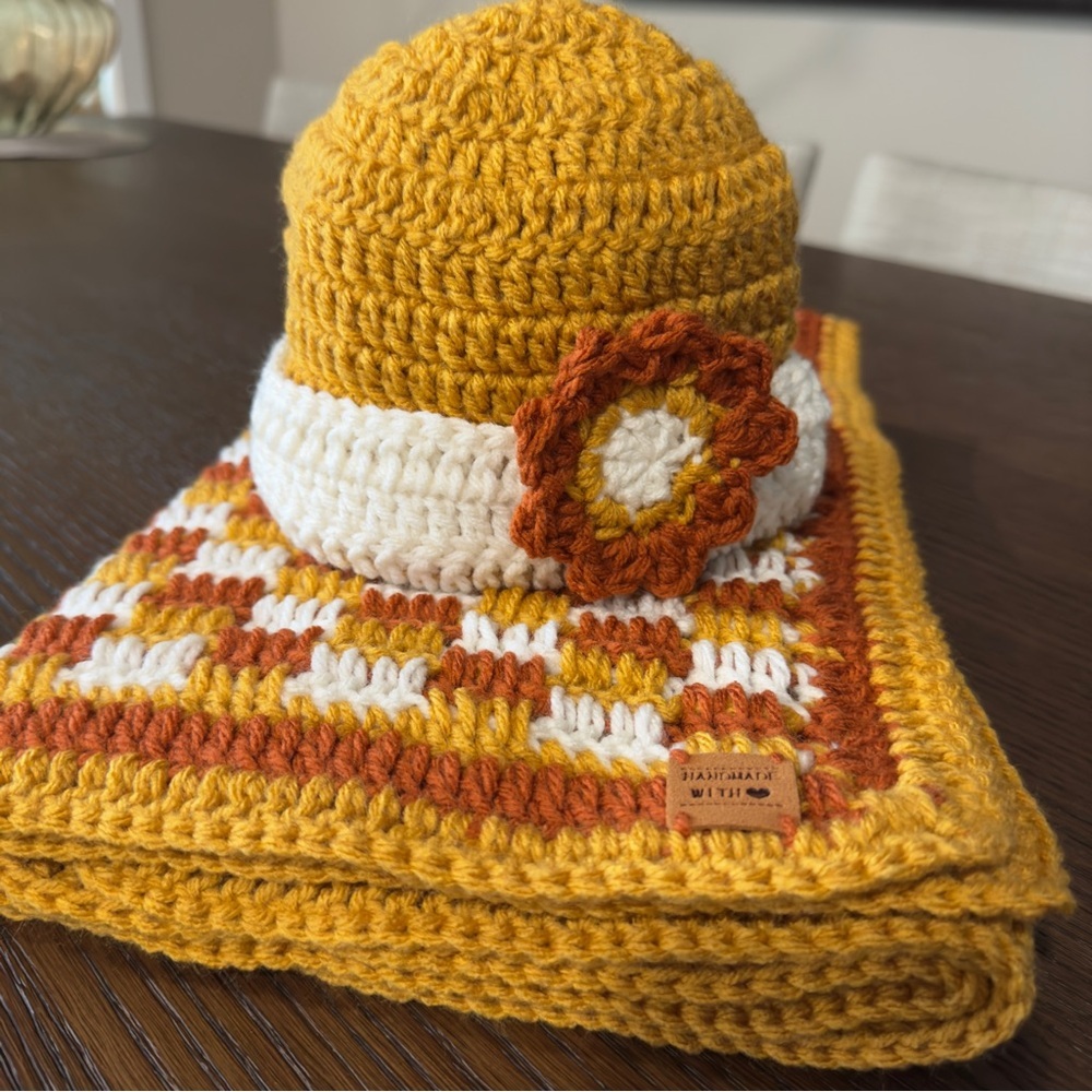 NWT Handmade Crochet Baby Blanket w/ Matching Hat